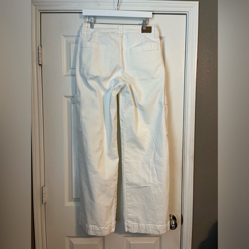 American Eagle Super High Rise Wide Leg Baggy White Cargo Jeans - Picture 6 of 9